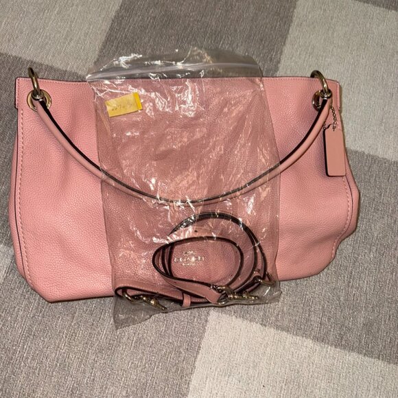 Pink Coach Bag with shoulder strap - Picture 4 of 8